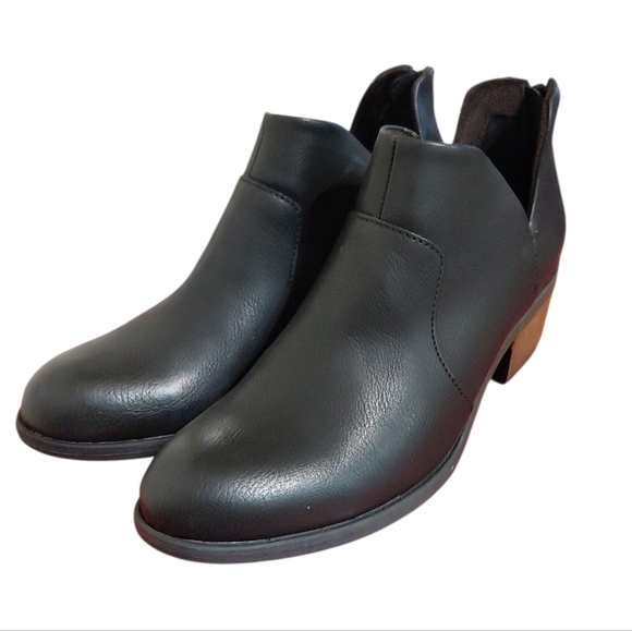 NEW B.O.C Lucy Black Ankle Boot Cut Out Western Booties Size 6 - Picture 9 of 11